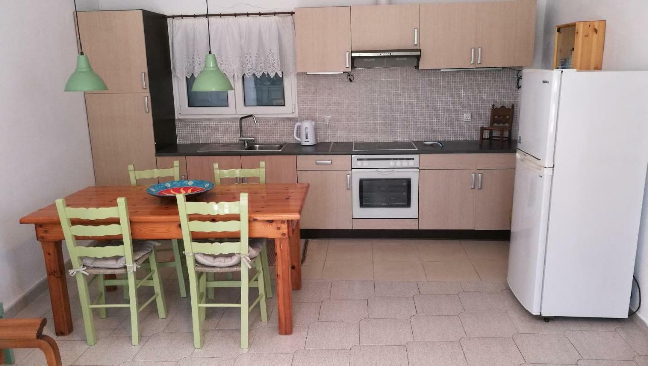 Вілла Anemos Seaside House Скірос Екстер'єр фото